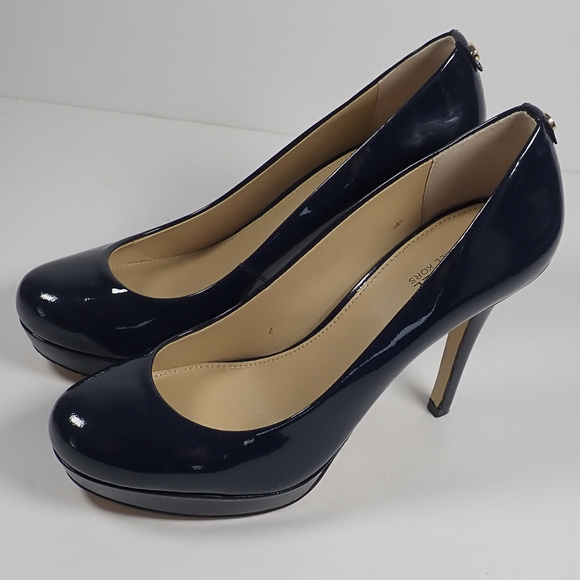 michael kors round toe pump